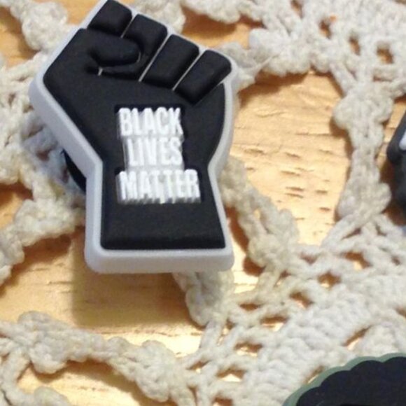Shoe charms / jibbitz for crocs, Black Pride, Black Lives Matter - Picture 4 of 5